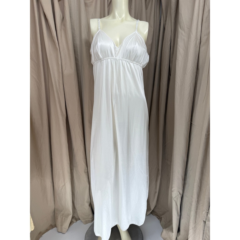 Vintage Montgomery Ward White Nylon Full Slip Long Lingerie Dress Size 40 USA